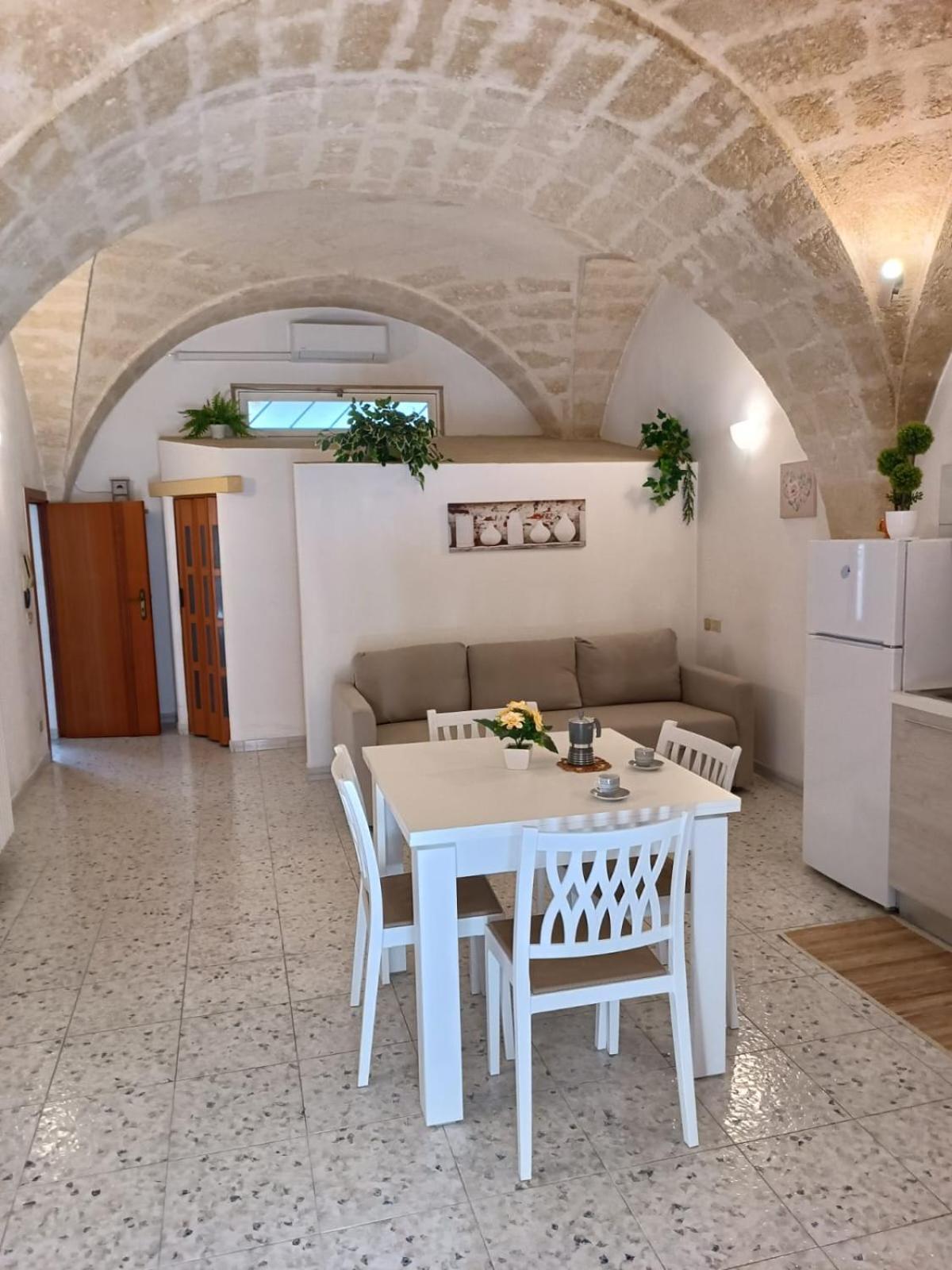 Casa Vacanze Teichos Grottaglie Luaran gambar